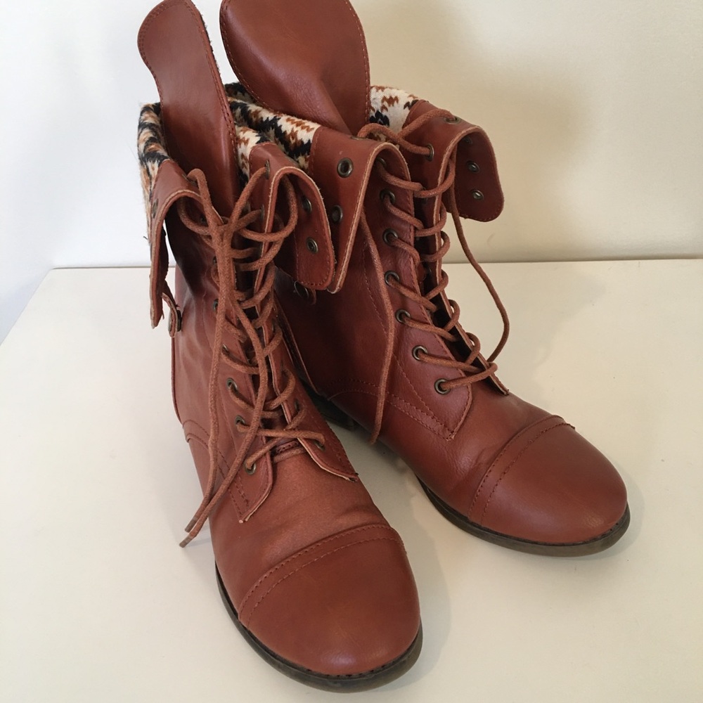 DbDk Women's Fold Over Combat Boots Size 7